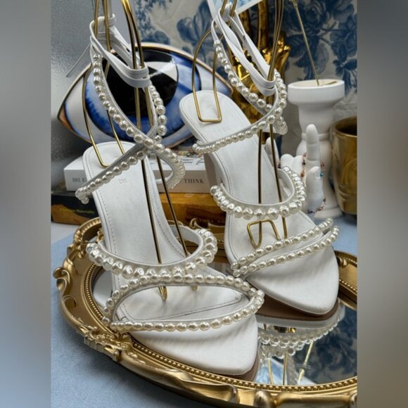 🆕 AJE 🧿 NWOB Alba Pearl Sculptural Heel, White - Sz 40 US 10 - Picture 6 of 15